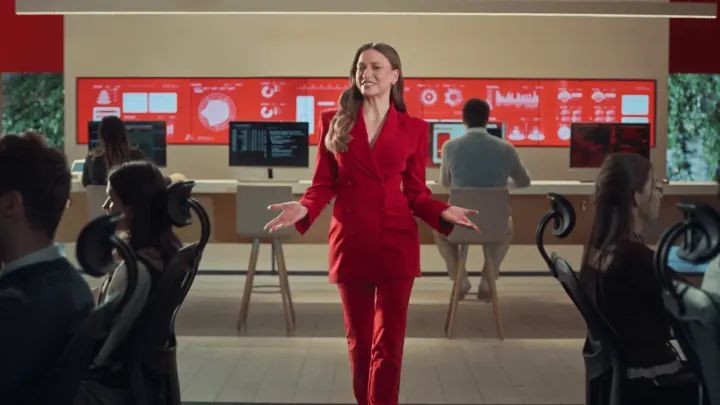 Serenay Sarıkaya’lı Yeni Akbank Reklamı Yayında
