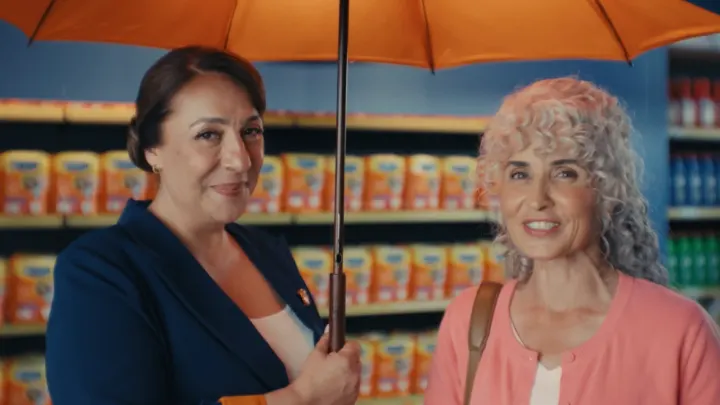 Canped'den Binnur Kaya'lı Yeni Reklam Kampanyası: "Canped'liye Hava Hoş!"