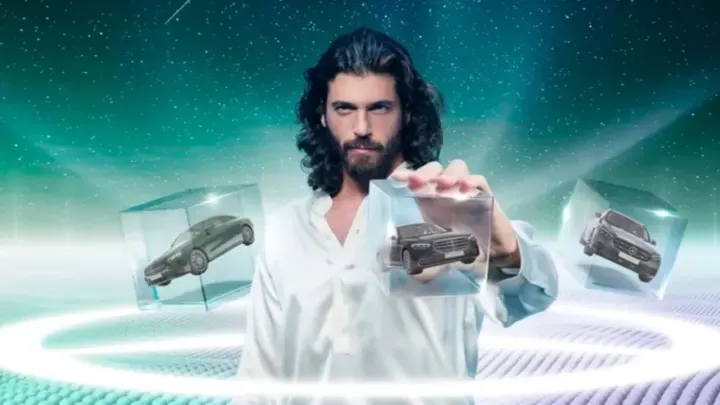 Can Yaman, Mercedes-Benz Icon Collection’ın İtalya’daki Reklam Yüzü Oldu