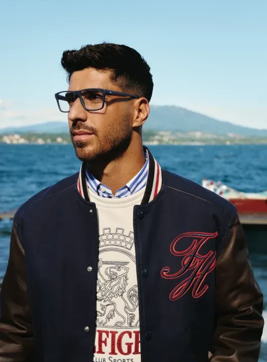 Tommy Hilfiger’dan 2026 Yaz Koleksiyonu: Marco Asensio ile Gözlük Modasında Yeni Dönem