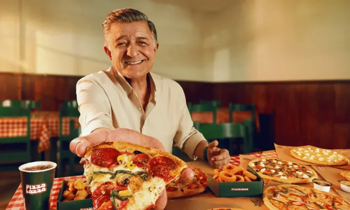 PizzaLazza'nın Yeni Reklam Yüzü Yılmaz Vural Oldu