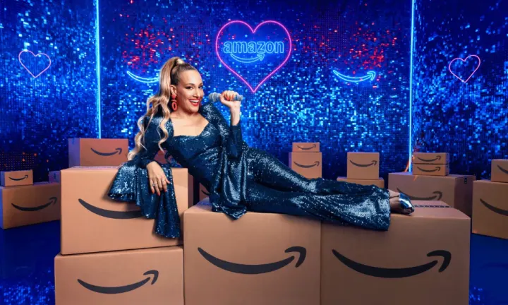 Amazon Türkiye’den Gupse Özay’lı Yeni Kampanya: Müşteri Yorumları Şarkıya Dönüştü